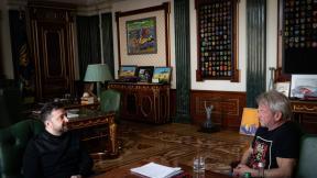 오스카 시상식 대신 우크라 간 숀 펜…젤렌스키 “진정한 친구”