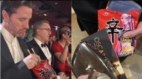 오스카에 신라면이?…케데헌 감독, 시상식서 K-라면 봉지째 먹방