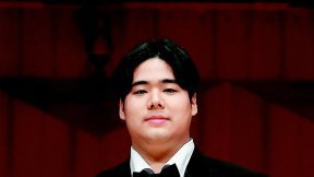 “타고난 목소리”… 21세 테너, 거장탄생 예고