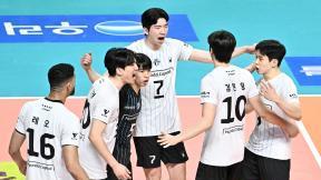 PO 1-2차전 연속 ‘리버스 스윕’ 현대캐피탈, 우리카드 꺾고 2년 연속 챔프전 진출