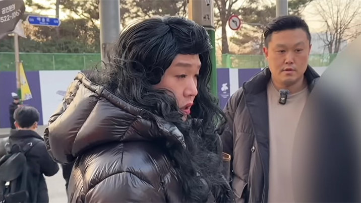 길거리 흡연 중학생들, 명현만 훈계에 되레 경찰 신고