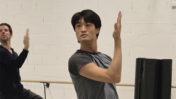 ‘볼레로’ 무대 서는 김기민 “우주의 물방울이 머리에 떨어지는 느낌”