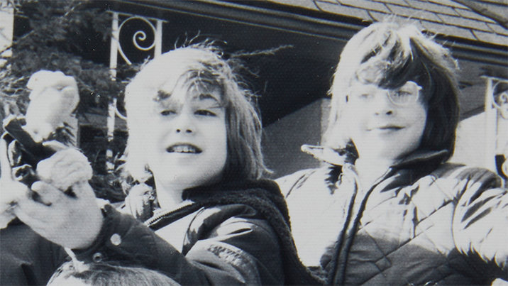 천재와 광기의 경계인… 사회는 지켜주지 못했다