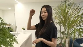 ‘48세 완벽 몸매’ 김사랑, 자기관리 루틴 공개…“매일 알몸으로 체중 체크”