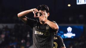 손흥민, 시즌 첫 필드골 넣고 ‘찰칵’…LA FC는 3-0 대승