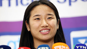 그랜드슬램 완성한 안세영 “부담·욕심 컸는데…멋지게 해내 후련해”