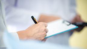 단순히 늦게 크는 줄 알았는데…‘희귀 유전병’ 진단받은 英 4세 남아