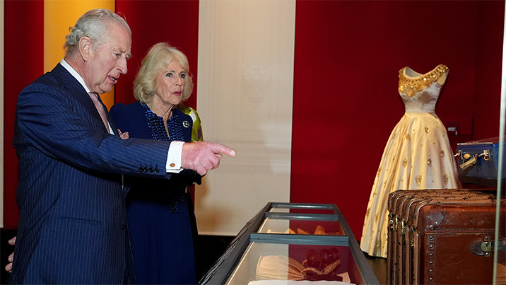 여든 앞둔 英찰스 3세 “사랑하는 엄마” 사모곡