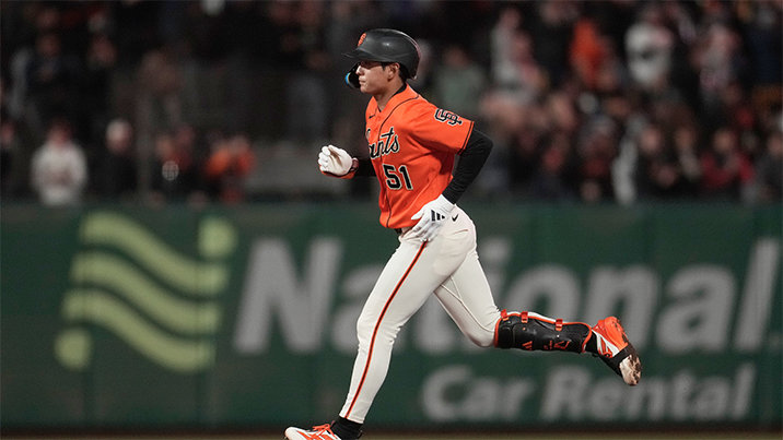 이정후, 제대로 상승세 탔다…시즌 2호 홈런 포함 3안타 폭발