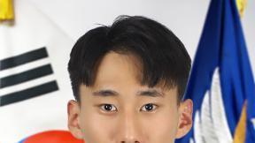 휴가서 복귀하던 특전사 중사, 화재차량 달려가 운전자 구조