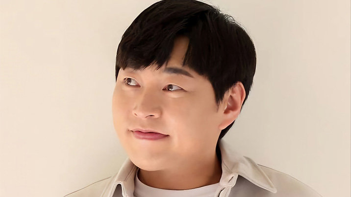 ‘뇌출혈’ 개그맨 이진호, 일반병실 이동…“대화 가능할 정도 ‘호전’”