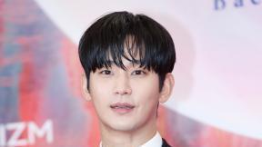 배우 김수현, 1년 만에 활동 재개…7월 패션 브랜드 광고 촬영