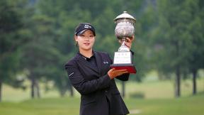 ‘슈퍼 루키’ 김민솔, 한국여자오픈 정상…가장 먼저 시즌 2승