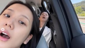 블랙핑크 지수, 혜리 ‘입 벌리고 꿀잠’ 포착…정호연과 여행 인증