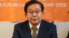 ‘일본의 전쟁 본능’ 기원 파헤쳤다…“200만 극우, 1945년 이전 회귀 꿈꿔”