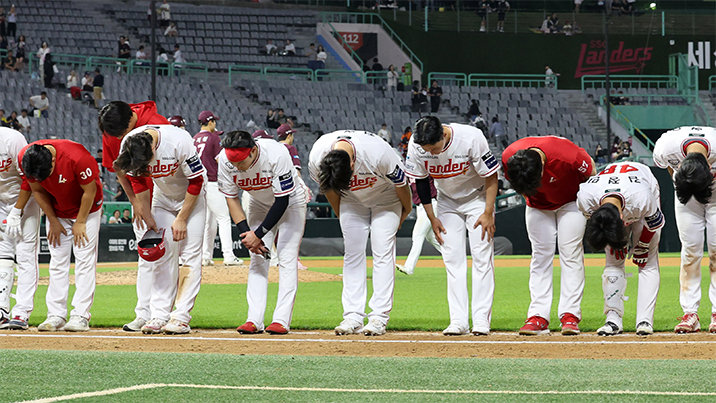 13연패 한 달 만에 또 9연패…‘총체적 난국’에 빠진 SSG