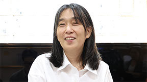 한강, ‘책방 오늘’ 작별 인사…“손님이 서점을 완성했습니다”