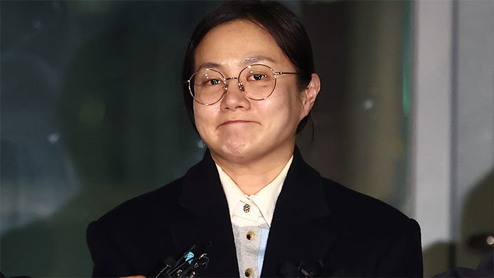 박나래에 “매출 10%주면 폭로 않겠다” 협박…前매니저 송치