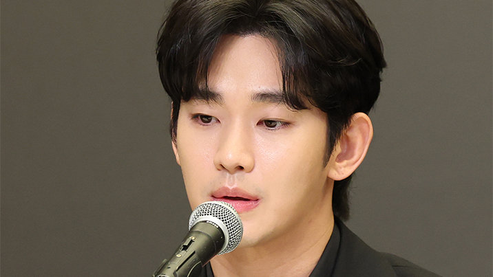 ‘김수현 명예훼손’ 코미디언 출신 유튜버 권영찬 검찰 송치