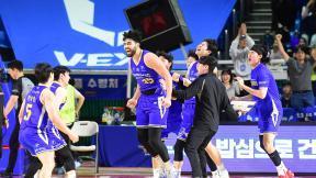 5시즌 연속 최하위 ‘삼성의 반란’…23년 만의 개막 3연승, 단독 1위
