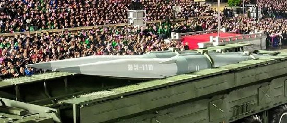 北, 李 방중날 맞춰 탄도미사일 도발… 마두로 압송엔 “美 불량배 본성 확인”