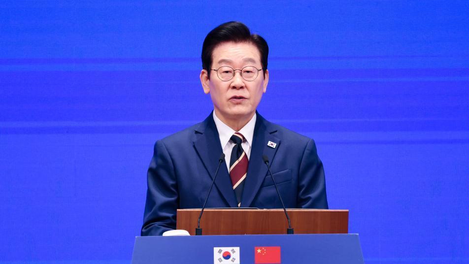 李대통령 “한중 교역액 정체…과거 관성에 의존하면 안돼”