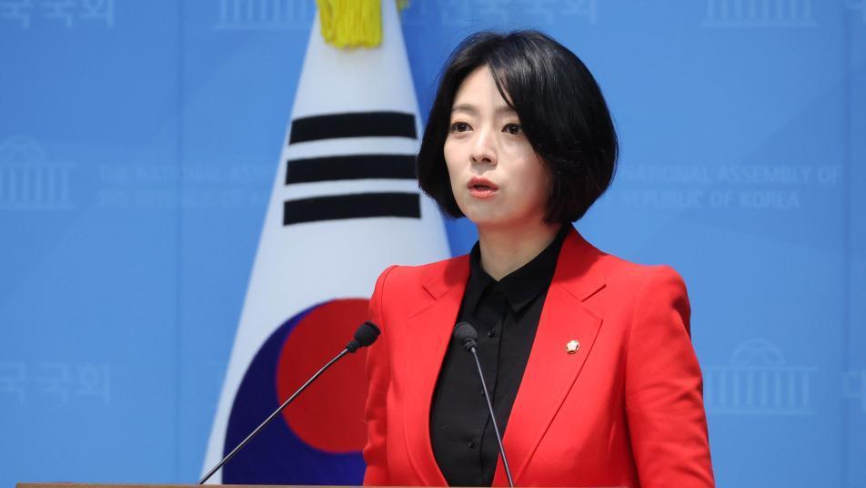 국힘 소장파 “SNS 올렸다고 당원권 정지? 자멸의 정치 멈춰라”