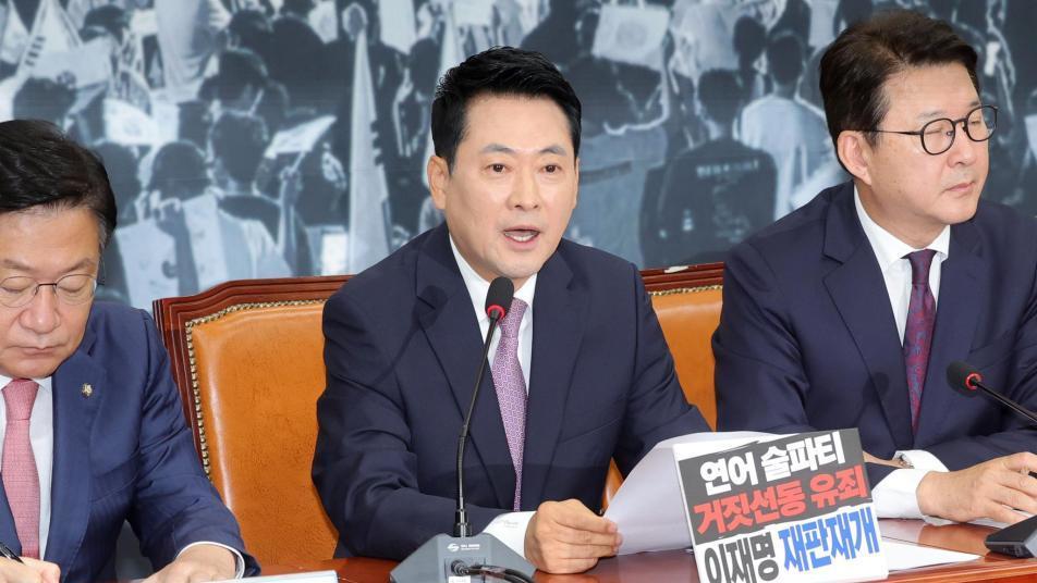 ‘기강 잡겠다’는 장동혁에… 개혁파 “지도부 총사퇴-조기 전대를”