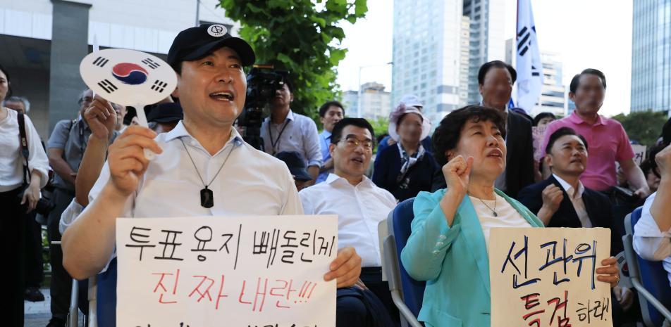 장동혁 홀로 외치는 “전면 재선거”… 국힘 대변인 논평 346건에선 ‘0’