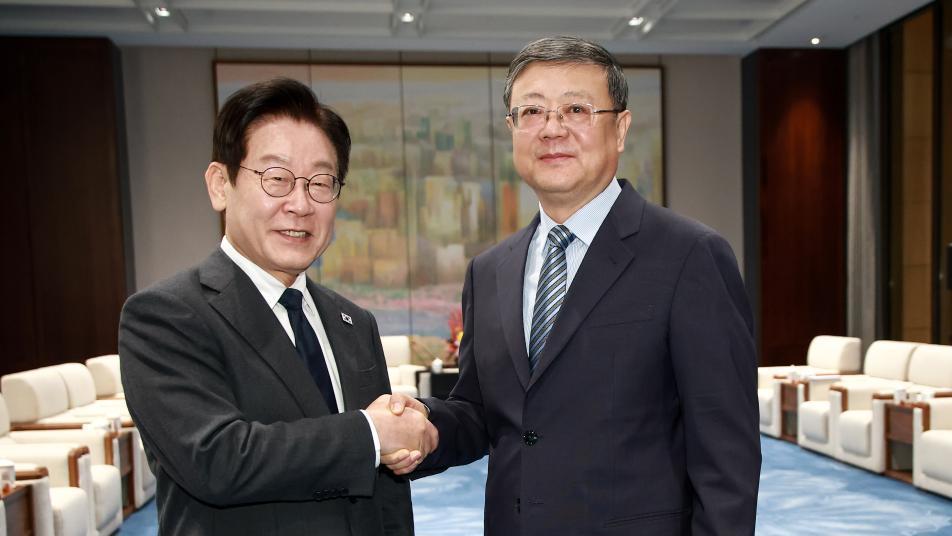 중국發 황사, 내일 오전까지 ‘텁텁’…李 “中 미세먼지 완화” 무색