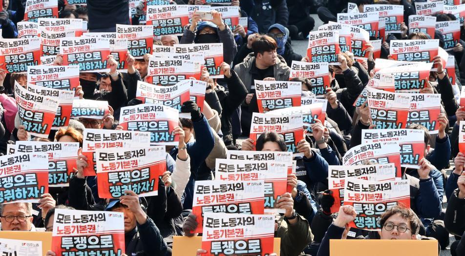 노란봉투법 첫날, 하청노조 407곳 근로자 8만명 교섭 요구