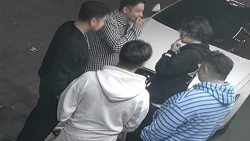 쓰러진 김창민 감독 사각지대 끌고가 밟고 찼다…“살인” 공분