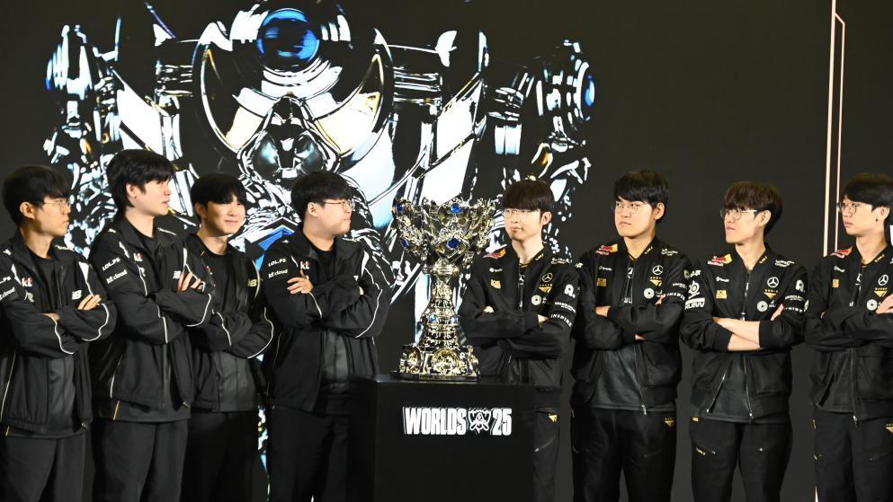 KT 비디디 “경기력 역대급…10년 기다린 롤드컵 결승, 포기 않겠다”