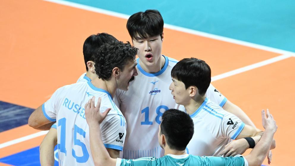 남자배구 대한항공, 우리카드 3-1로 꺾고 9연승…선두 독주 체제