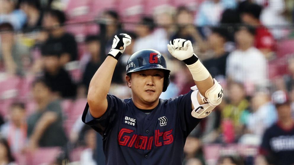 ‘성실의 대명사 롯데맨’ 정훈, 현역 은퇴…“자부심 느낀 긴 여정”