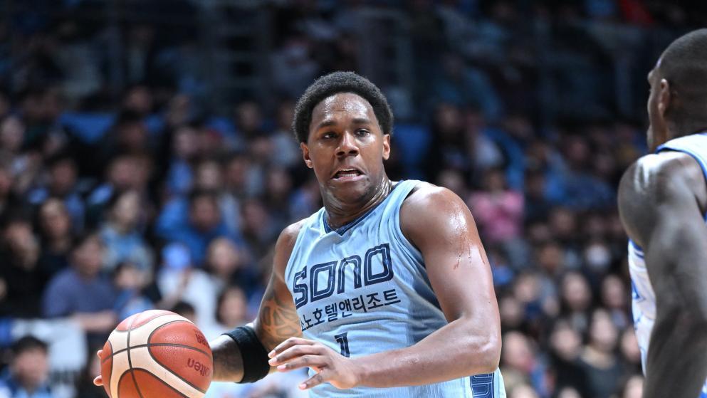 정관장, SK 꺾고 2위 지켜…소노는 한국가스공사에 극적 역전승