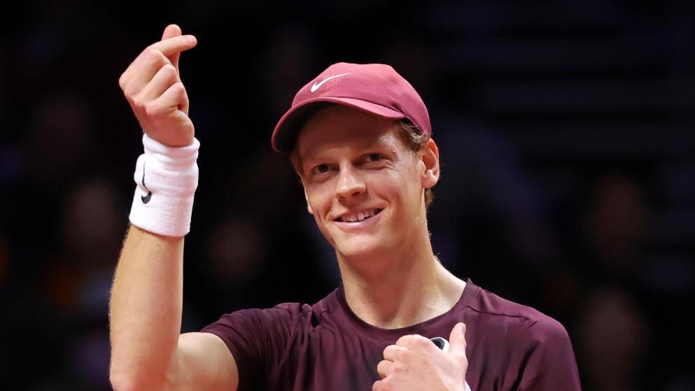 손하트·이색 랠리 등 팬서비스…약속 지킨 알카라스·신네르