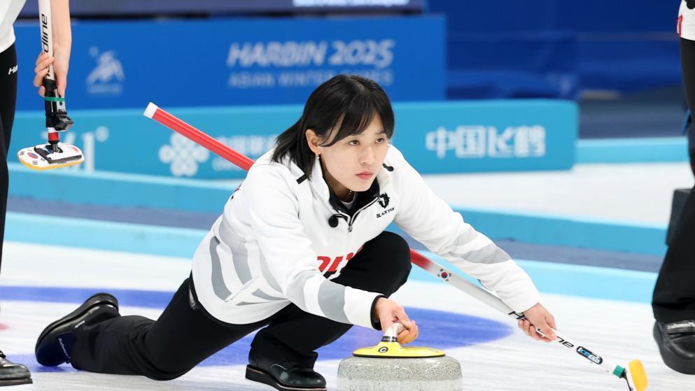 여자 컬링 대표팀, ‘올림픽 전초전’ 3위…올림픽 메달 더 가까이