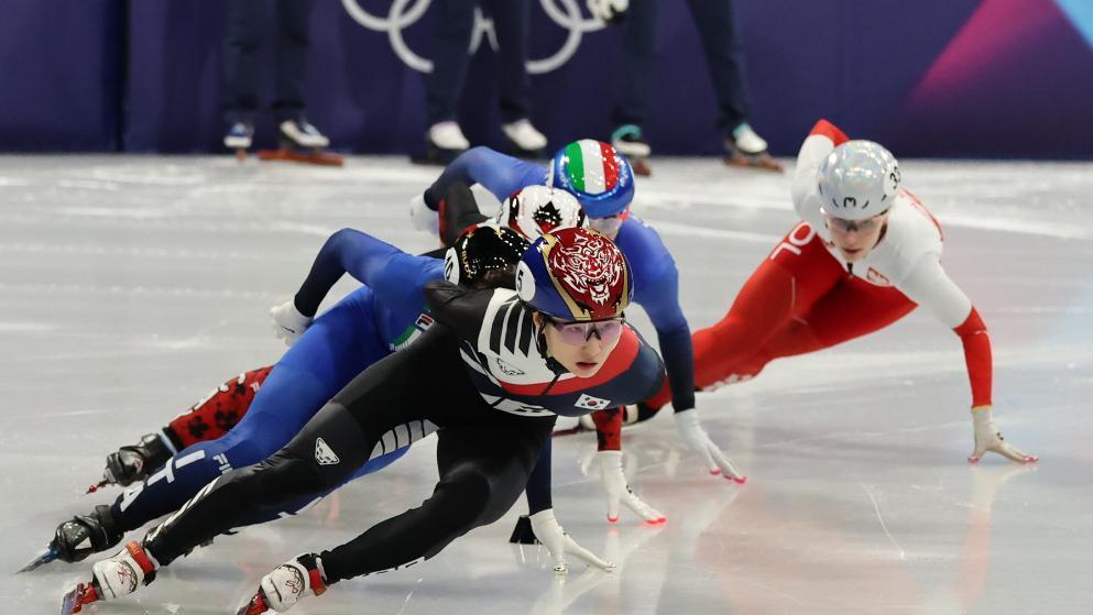 ‘람보르길리’ 폭주, 끝내줬다…女 쇼트트랙 3000m 계주 역전 금메달