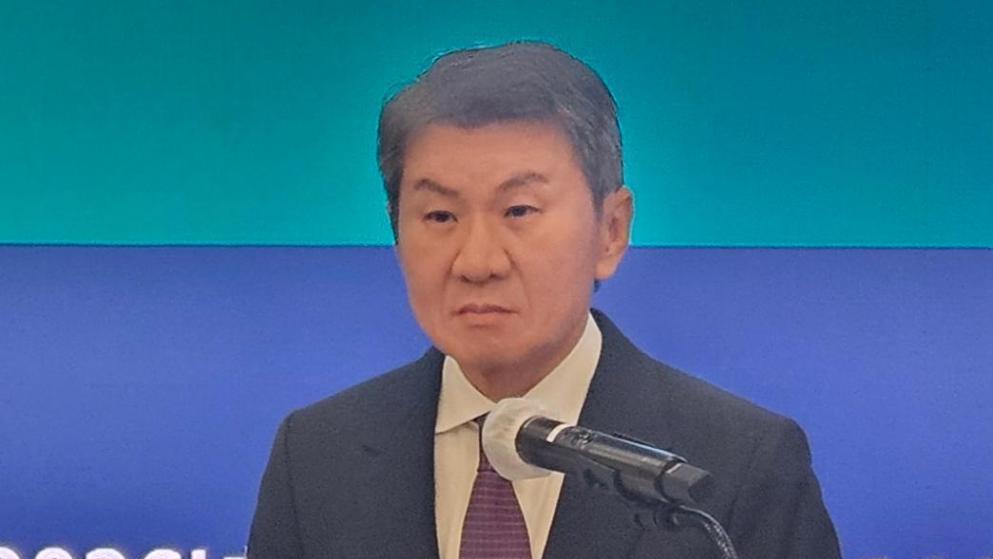 등 돌린 팬들 돌아오게 하는 방법…축구협회장의 대답은?