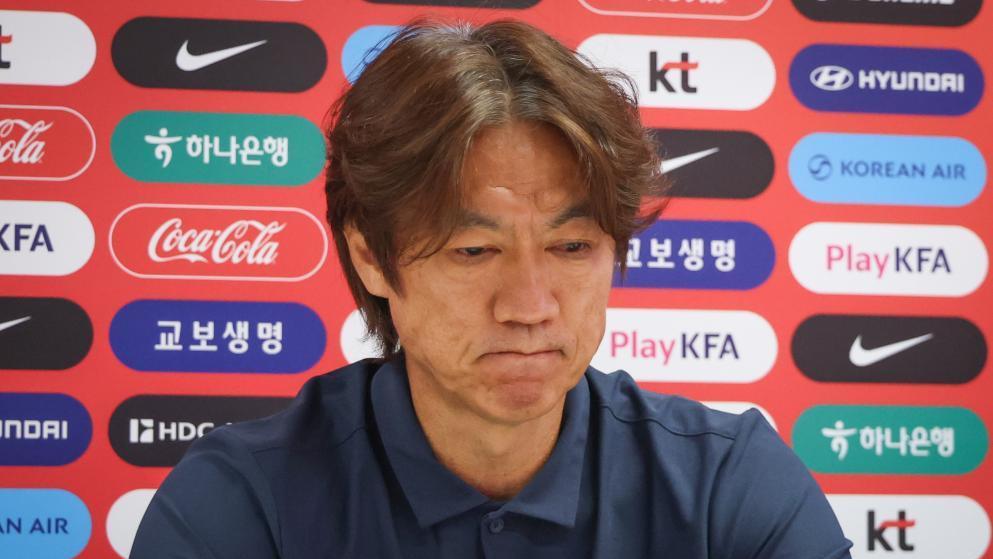 12년만에 또…감독 사퇴한 홍명보 “어떤 설명도 결과에 앞설 수 없어”