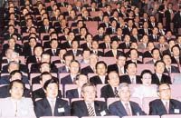 모이긴 했는데…