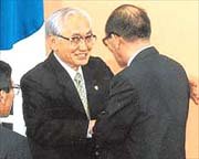 축하받는 박준규의원