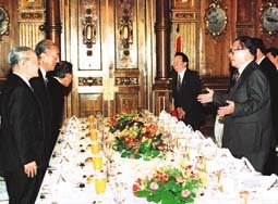 장쩌민-日前총리 6명 간담