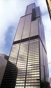 미국 시카고에 있는 110층 443m높이의 시어스타워.