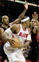 본지 웰스(가운데)