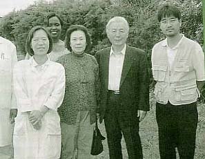 　김수진 간호사(맨 왼쪽)