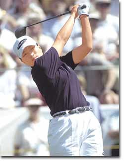 박세리가 나비스코챔피언십 1라운드 첫 홀에서 호쾌한 드라이버티샷을 날리고 있다.