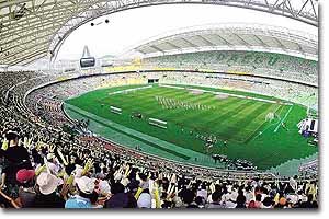 국내 최대 규모의 대구월드컵 경기장 개장식 축하행사가 6만여명의 시민이 참석한 가운데 성대하게 펼쳐지고 있다.[대구=전영한기자]