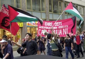 20일 제노바 G8 유혈진압 항의시위